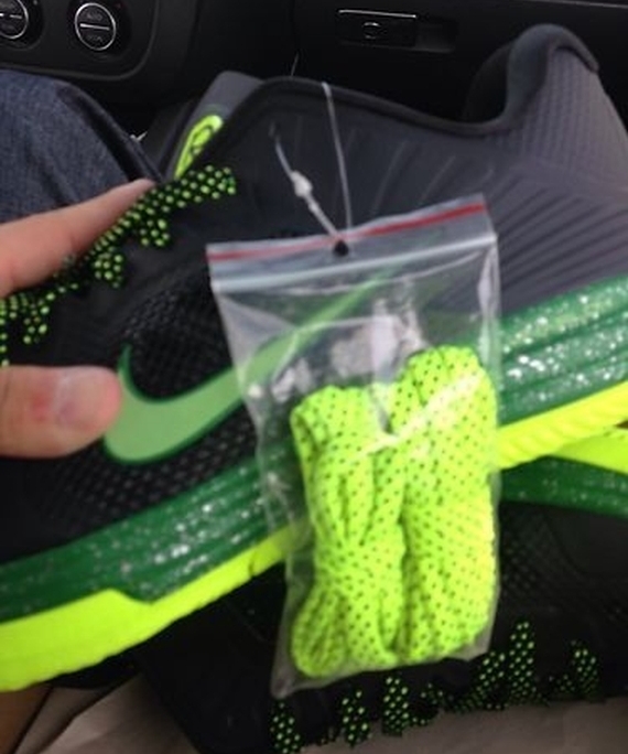Nike Lunar Hypergamer Low Rajon Rondo 04
