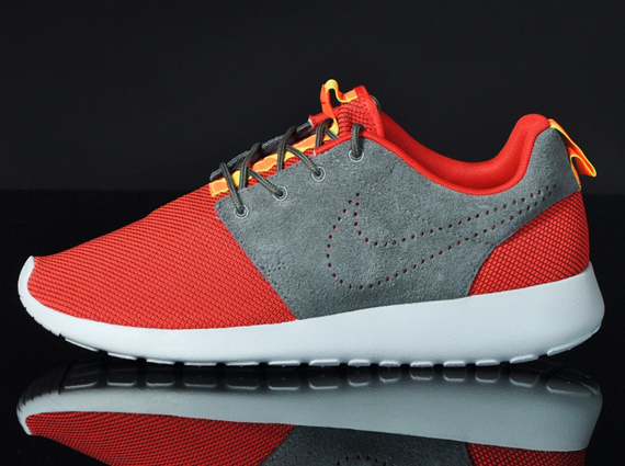 Nike Roshe Run Challenge Red Dark Pewter Total Crimson 2