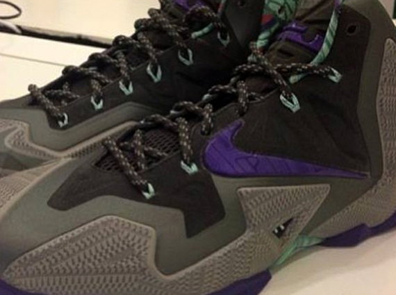 “Terracotta Warrior” Nike LeBron 11