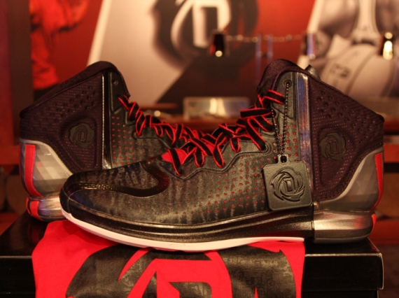 adidas D Rose 4 – Available