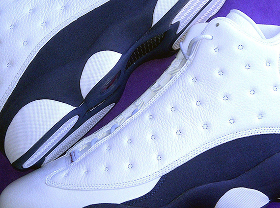 Air Jordan 13 - Joe Johnson Hawks PE