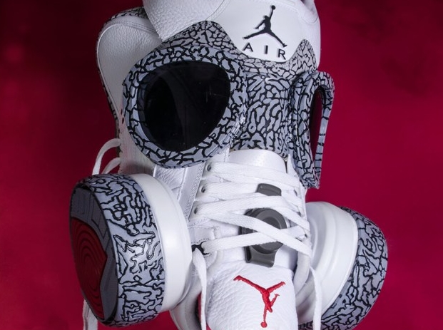 Air Jordan Iii White Cement Gasmask