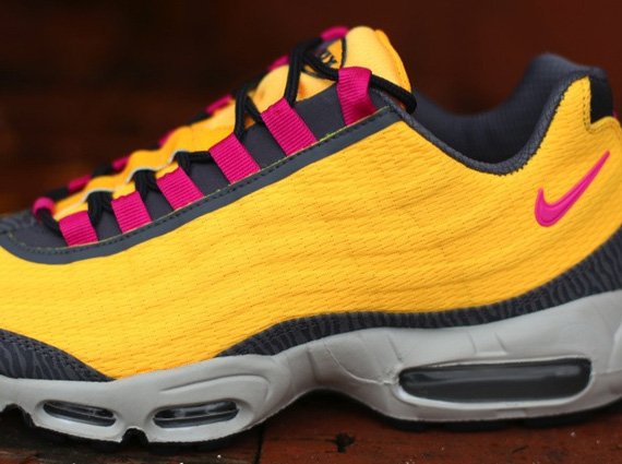 Nike Air Max 95 - Laser Orange - Pink Flash | Available