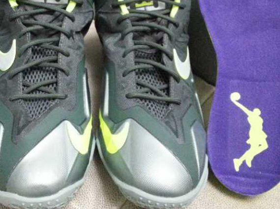 Nike LeBron 11 GS "Dunkman"