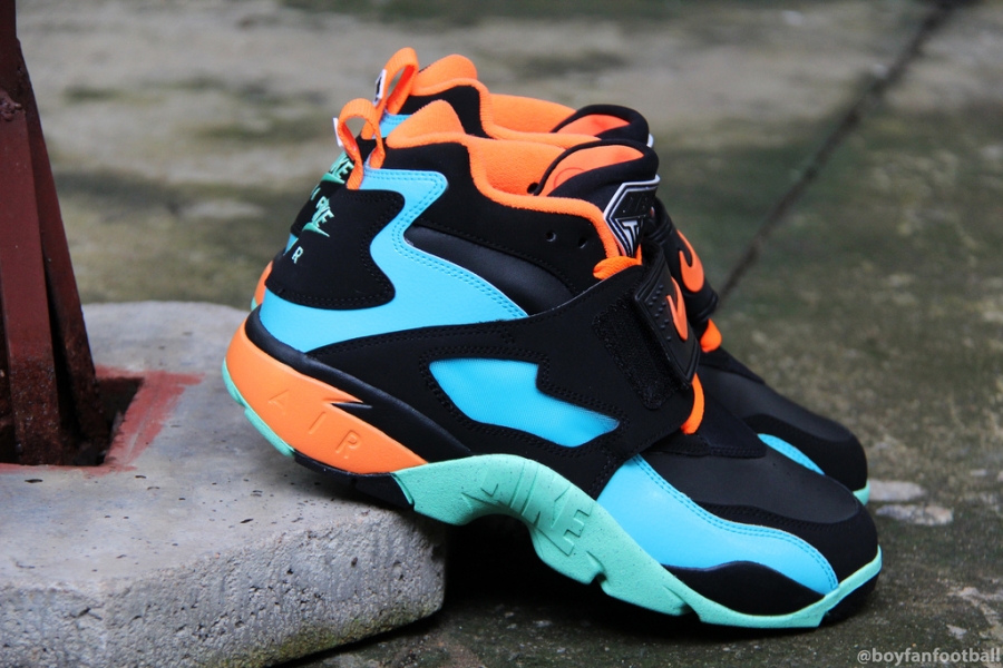 Nike Air Diamond Turf Black Blue Orange Mint 04