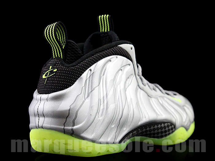 Nike Air Foamposite One Silver Lime 02