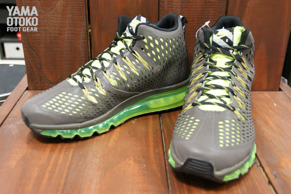 Nike Air Max Graitron Newsprint Gold Volt 1