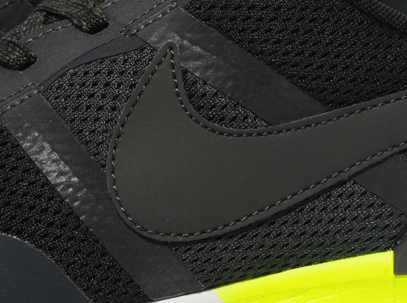 Nike Air Pegasus 83 30 Black Neon