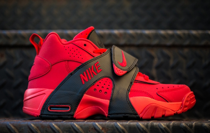 Nike Air Veer Red Releasing