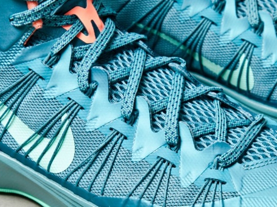 Nike Hyperdunk 2013 – Mineral Teal – Atomic Pink