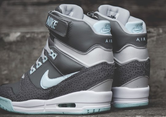 Nike WMNS Air Revolution Sky Hi – Canyon Grey – Teal Tint