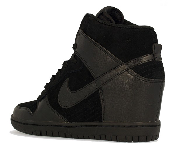 Nike Wmns Dunk Sky Hi Blackout 5