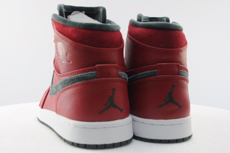 Air Jordan 1 High Retro Premier Varsity Red Dark Army 04