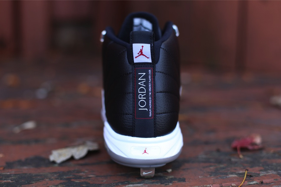 Air Jordan 12 Playoffs Cleat 02
