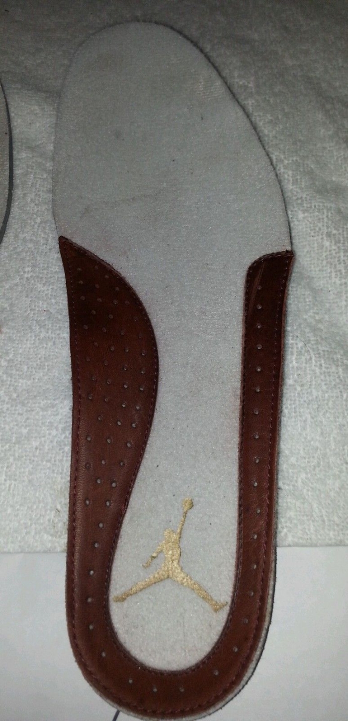 Air Jordan 2 Vero Cuoio Sample 01