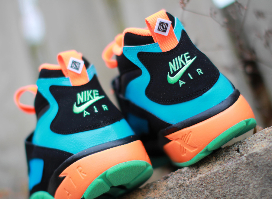 Diamond Turf Blue Orange 3