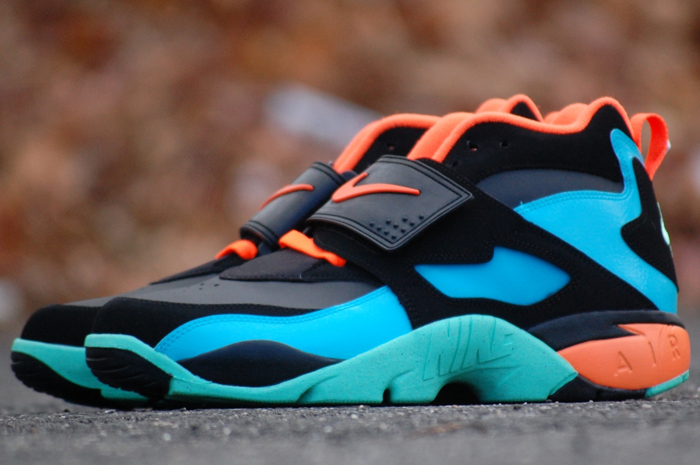 Nike Air Diamond Turf Black Friday Weekend Releases 08