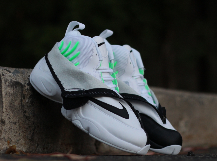 Nike Air Zoom Flight The Glove White Poison Green 01
