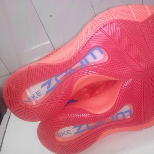 Nike Hyper Rev Red Blue 2