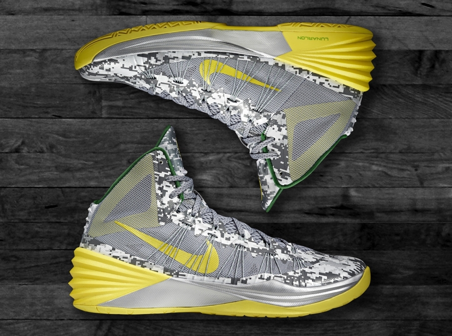 Nike Hyperdunk 2013 Oregon Ducks Digi Camo