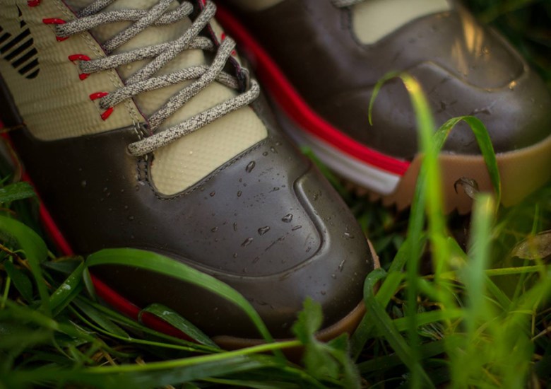 Nike Lunar Terra Arktos – Bamboo – Newsprint – Team Red