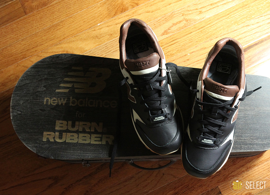 Sn Select Burn Rubber X New Balance 577 6