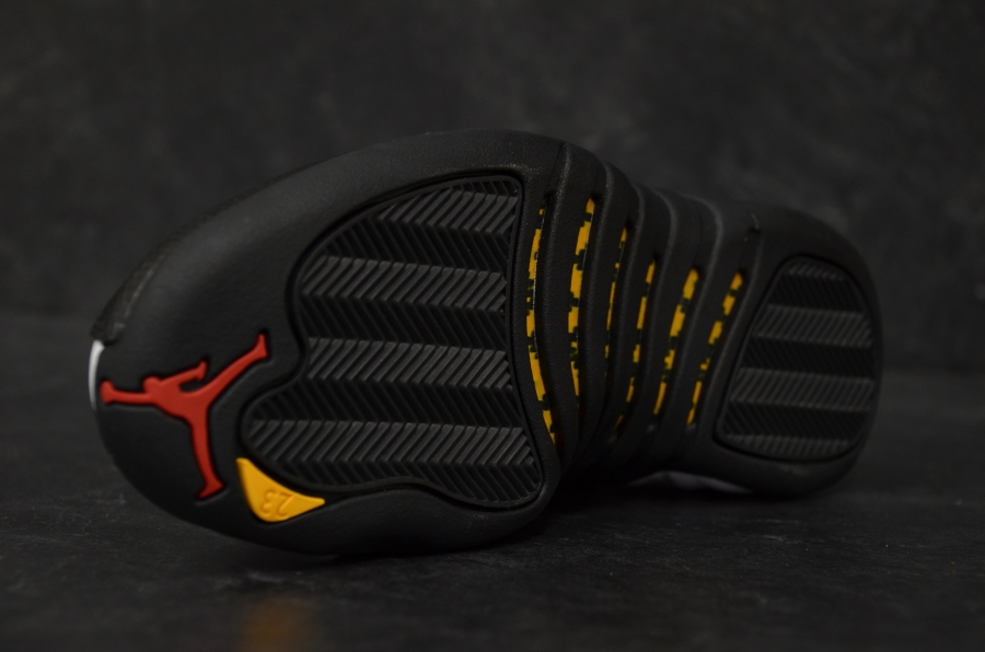 Taxi Air Jordan Xii Retro 02