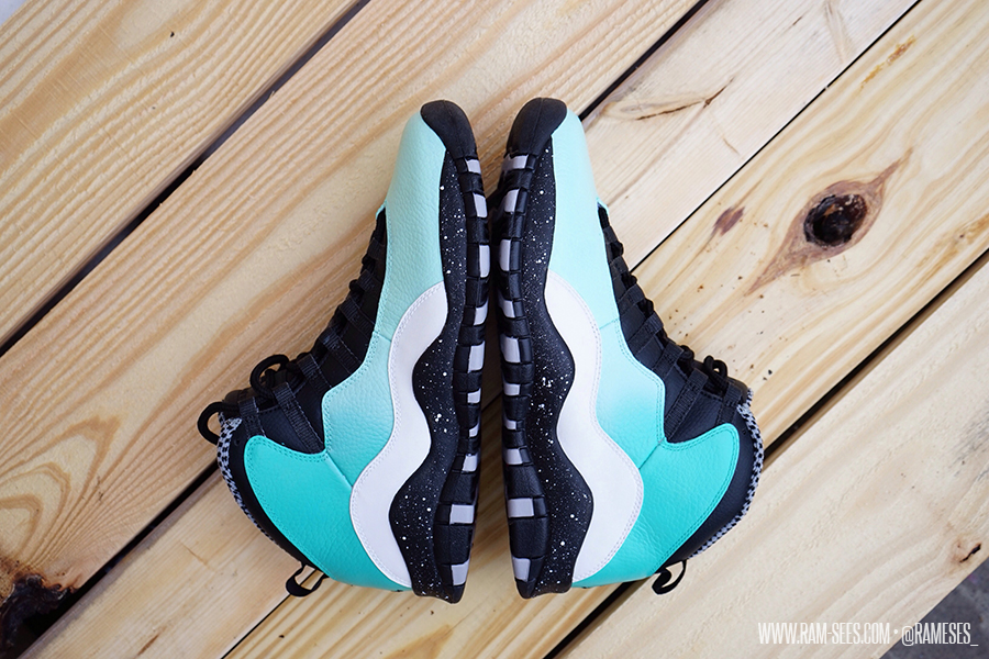 Air Jordan Mint Customs 02