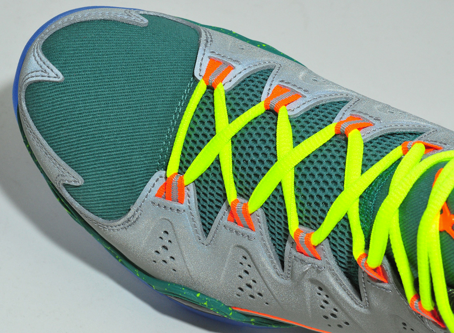 Christmas Jordan Melo M10 4