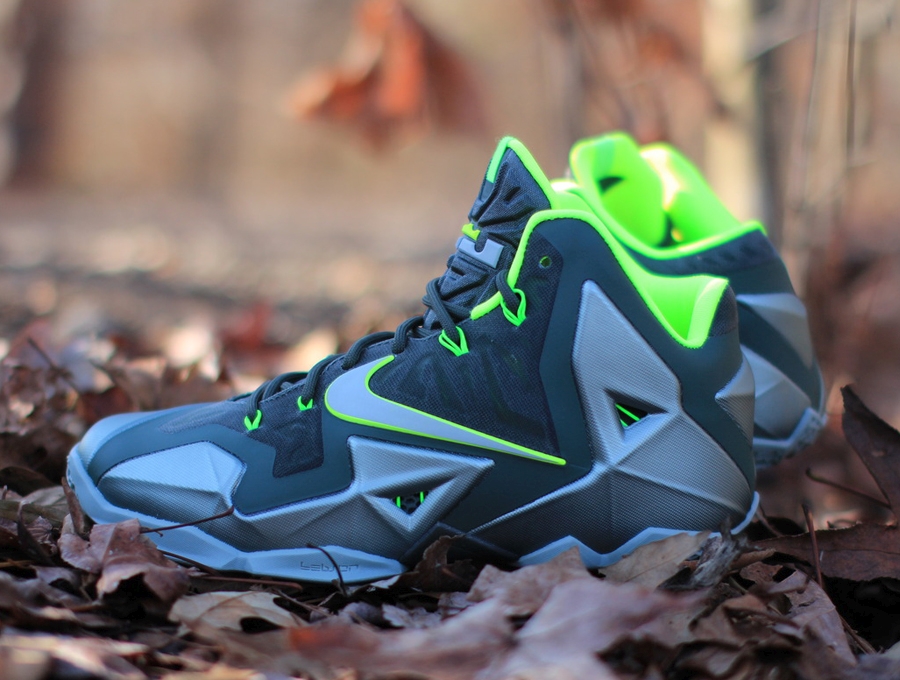 Nike LeBron 11 "Dunkman" - Arriving at Retailers