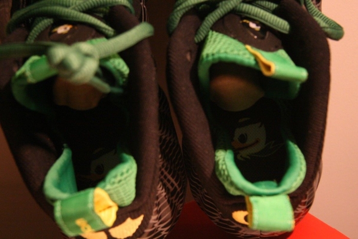 Nike Air Foamposite One Oregon Ducks On Ebay 01
