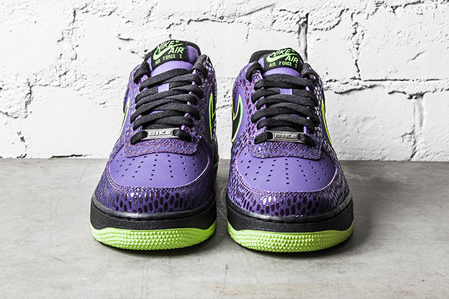 Nike Air Force 1 Low Court Purple Volt 3