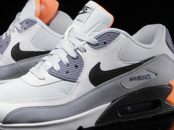 Nike Air Max 90 Essential - Light Base Grey - Iron Purple - Atomic Orange