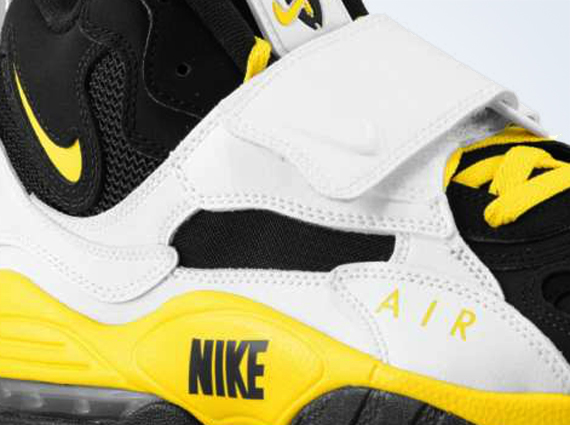 Nike Air Max Speed Turf - Black - Tour Yellow - White