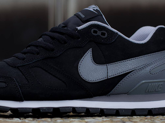 Nike Air Waffle Trainer Leather Black Grey 01