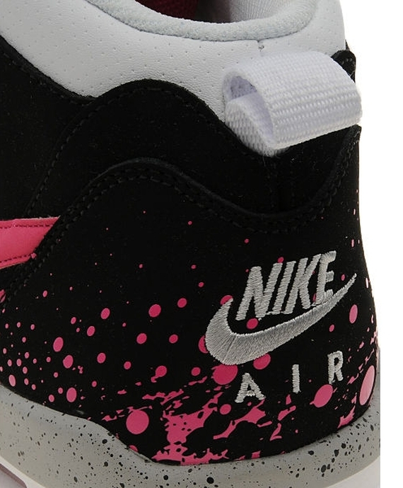 Nike Flight 13 Mid Lava Splatter 01