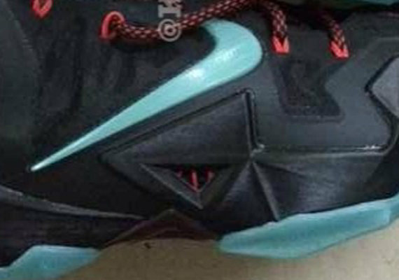 Nike LeBron 11 - Black - Blue - Red