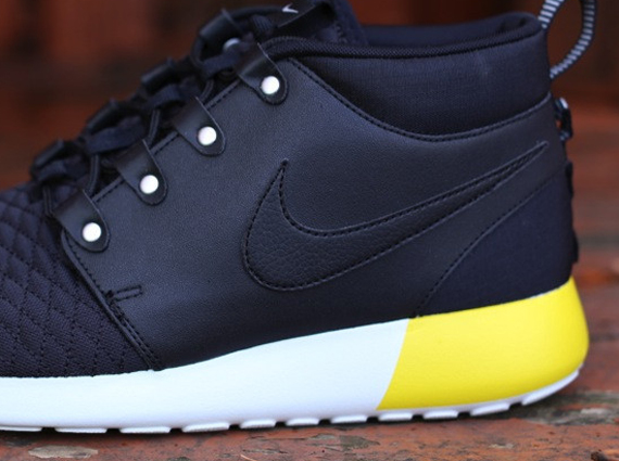 Nike Roshe Run SneakerBoot Leather - Black - Base Grey - Yellow