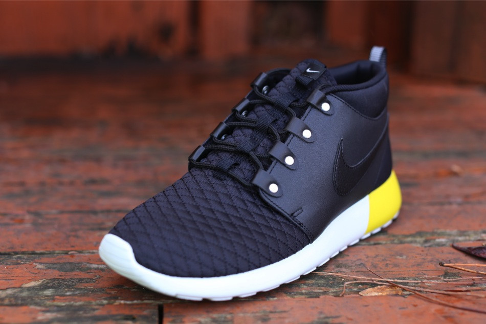 Nike Roshe Run Sneakerboot Leather Black Yellow 2