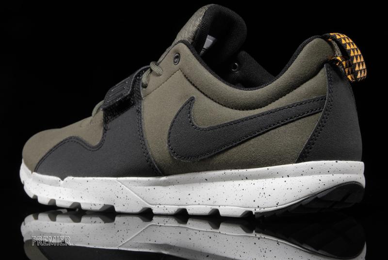 Nike Trainerendor Olive Available 02