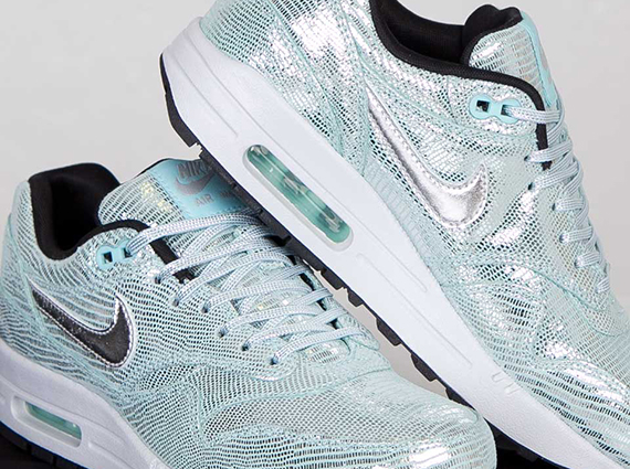 Nike WMNS Air Max 1 QS - Metallic Silver - Glacier Ice