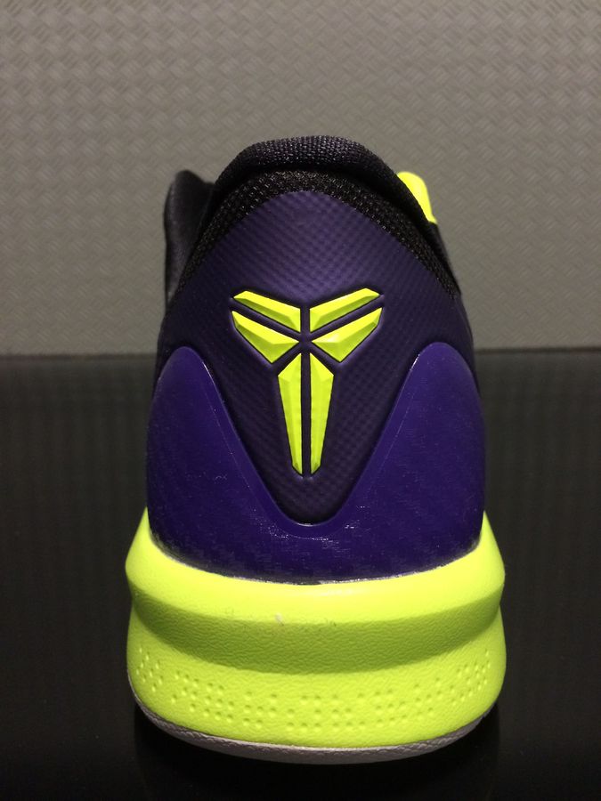Nike Zoom Kobe 4 Venomenon Purple Volt 03