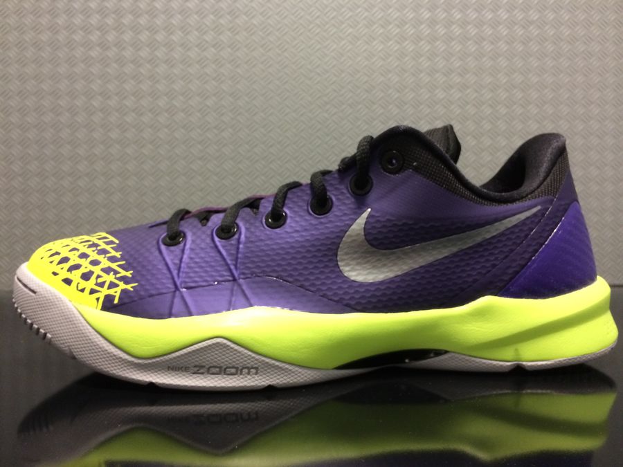 Nike Zoom Kobe 4 Venomenon Purple Volt 05