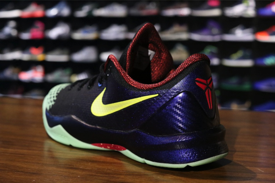 Nike Zoom Kobe 4 Venomenon Release Date 04