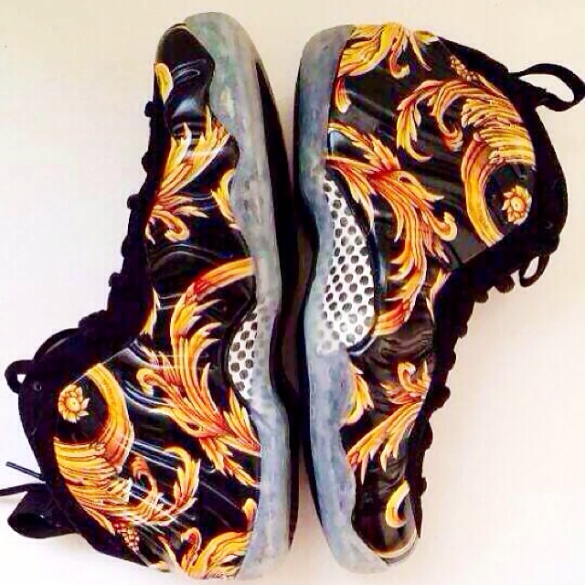 Supreme Nike Foamposite Black