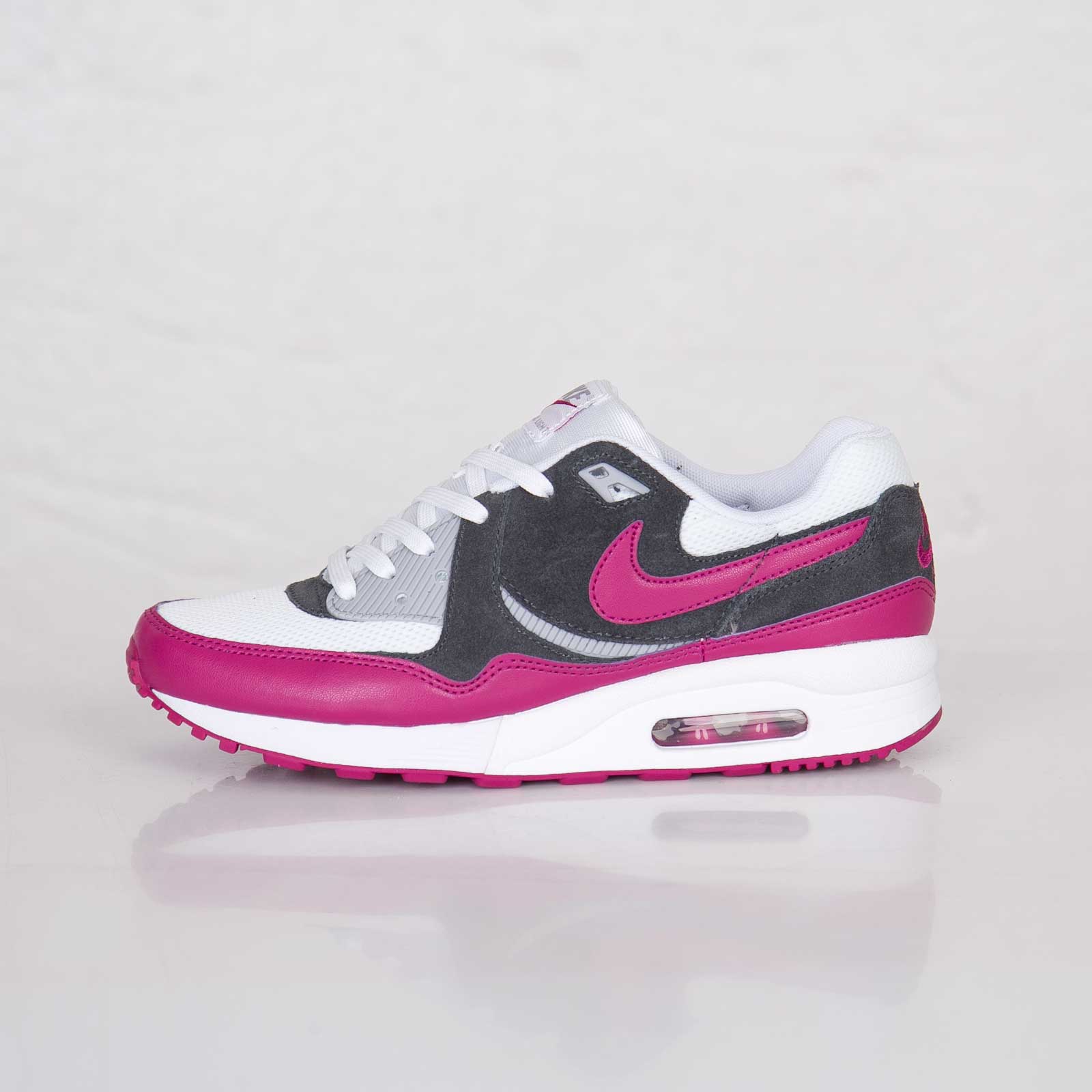 Nike Wmns Air Max Light Essential White Light Magenta Anthracite 04
