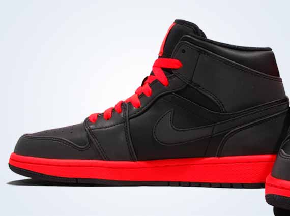 Air Jordan 1 Mid Infrared 23 6