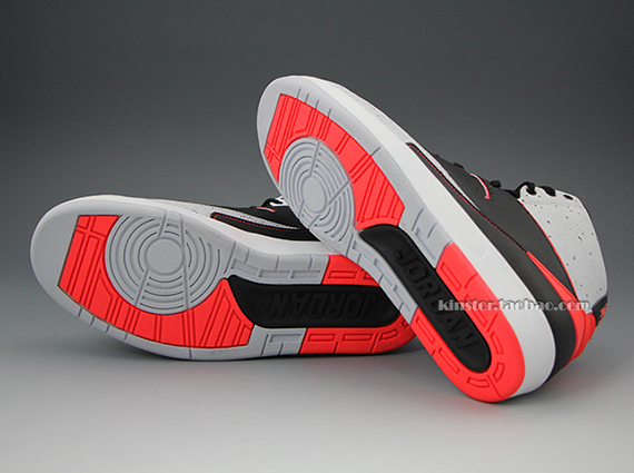 Air Jordan 2 Retro 385475 023 11