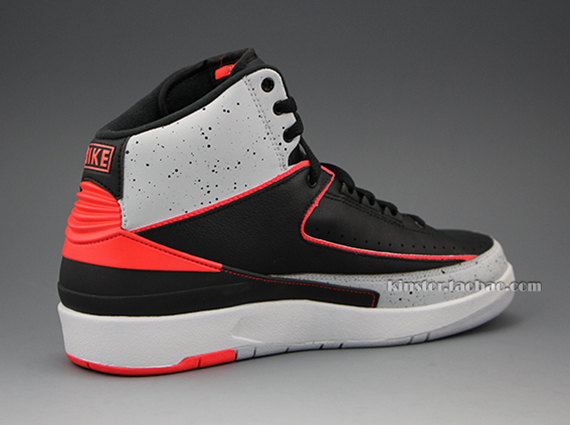 Air Jordan 2 Retro 385475 023 3