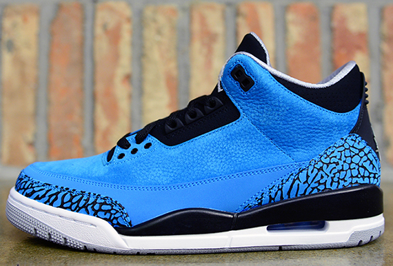 Air Jordan 3 "Dark Powder Blue"